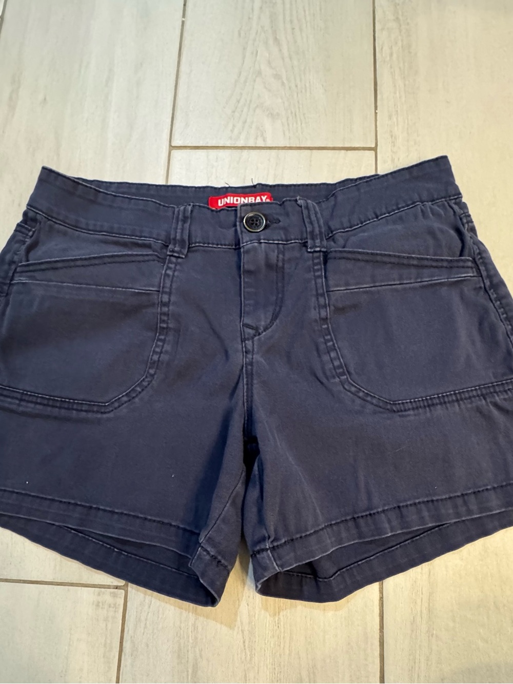 TWO pairs of UNIONBAY Women's Denim Short Set - White and Navy - Picture 2 of 7